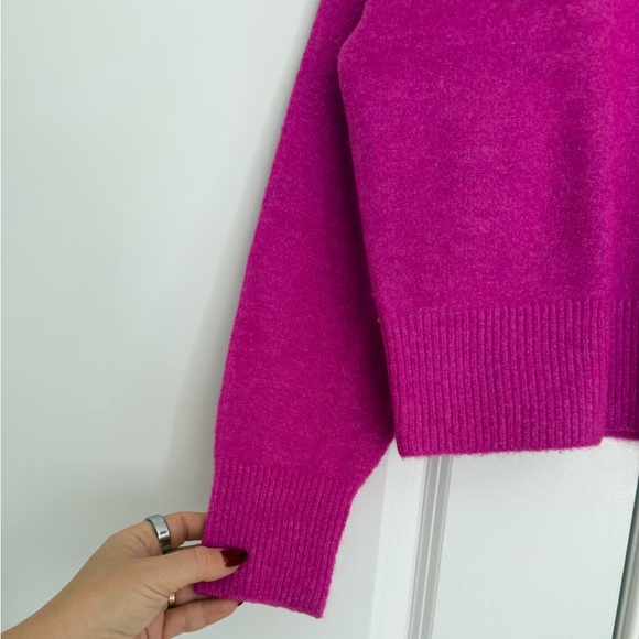 Zara Bright Pink V-Neck Sweater - Picture 3 of 7